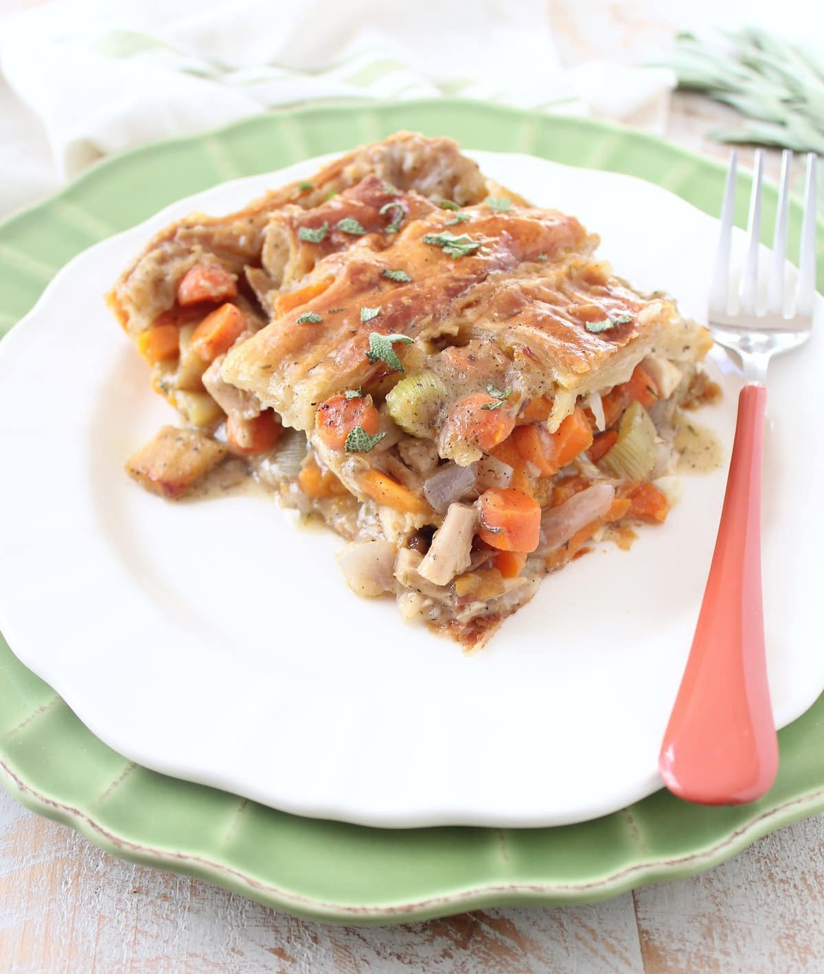 Turkey Pot Pie With Puff Pastry
 Turkey Pot Pie with Puff Pastry Crust WhitneyBond
