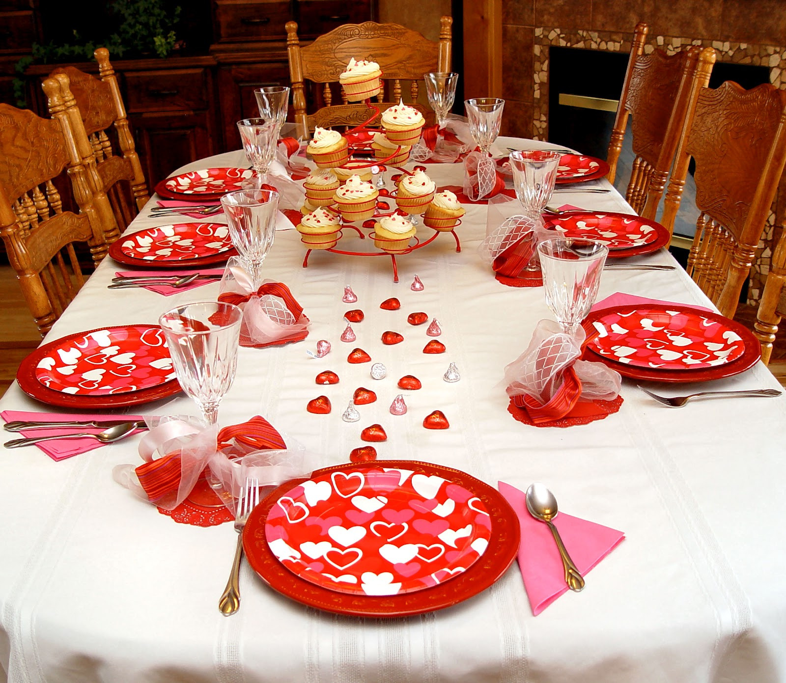 Valentine Day Dinner Ideas
 Family Valentines Dinner Idea and How To Make A Junk Bow