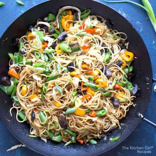 Vegan Lo Mein Recipes
 Ve able Lo Mein Noodles Chinese noodles with ve ables