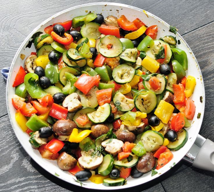 Vegetarian Side Dish Recipes
 Rainbow Ve able Side Dish with Olives and Mushrooms