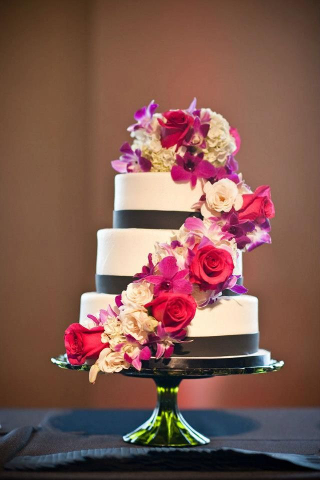 Waterfalls Wedding Cakes
 Waterfall flower cake