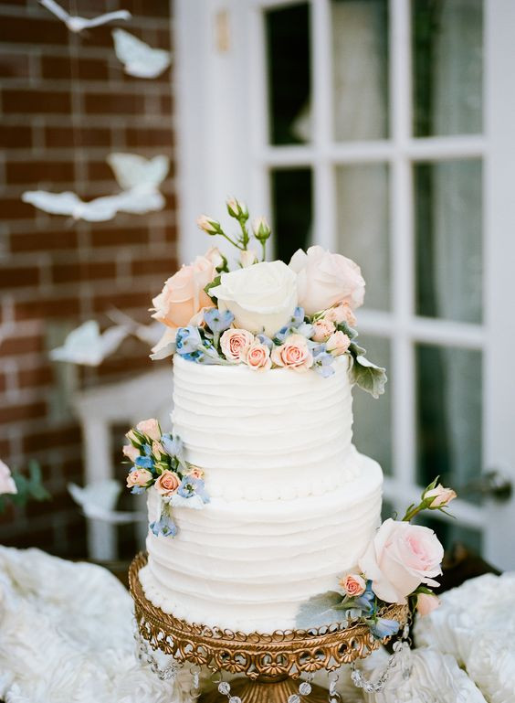Wedding Cakes With Flowers
 15 wedding cakes that are almost too pretty to eat