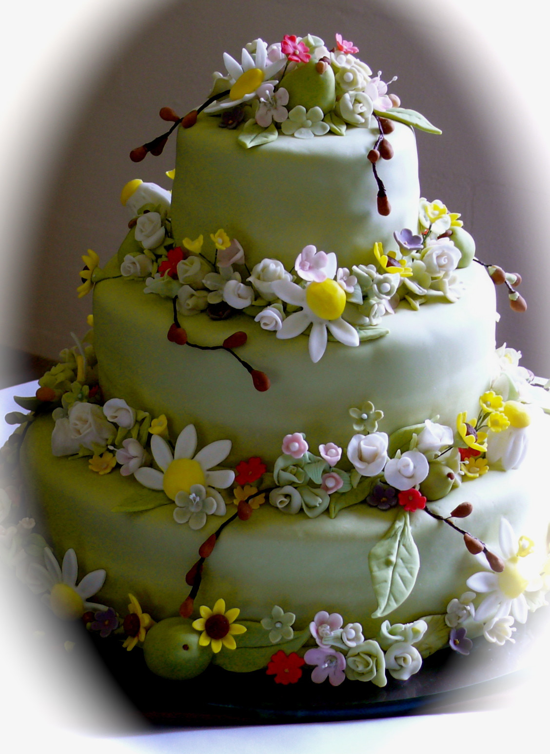 Wedding Cakes With Flowers
 Evolution of a Party Garden Flower Wedding Cake