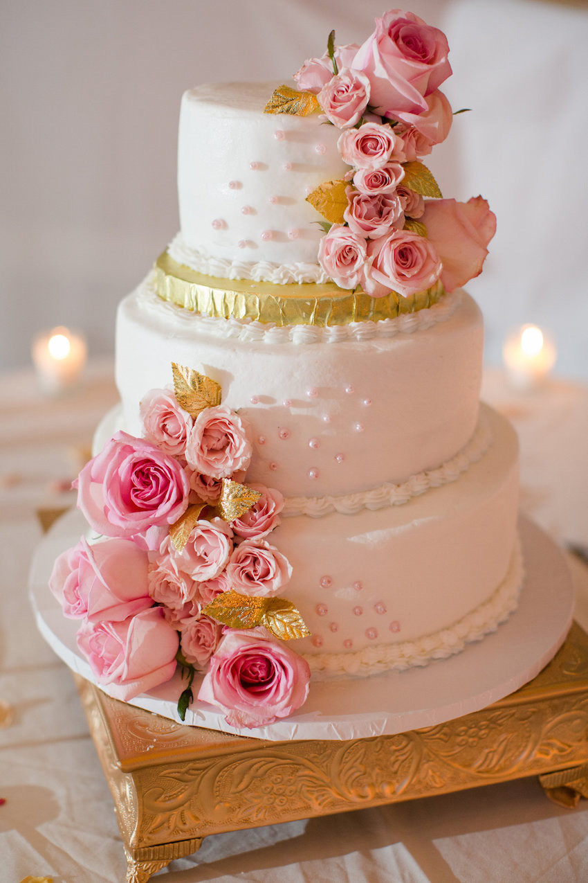 Wedding Cakes With Flowers
 Wedding Cakes 20 Ways to Decorate with Fresh Flowers