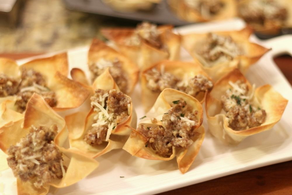 Wonton Appetizers With Cream Cheese
 Sausage Cream Cheese Wonton Appetizer This is just what I