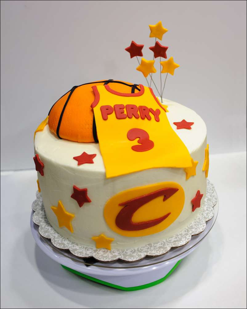 Basketball Birthday Cake Unique Cavaliers Basketball Birthday Cake