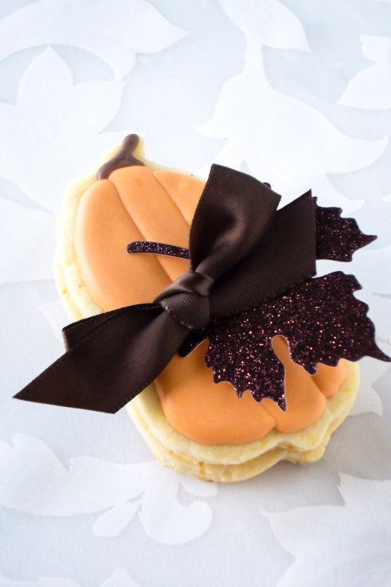 Gourmet Decorated Shortbread Cookies
 12 Thanksgiving Fall Gourmet Shortbread by