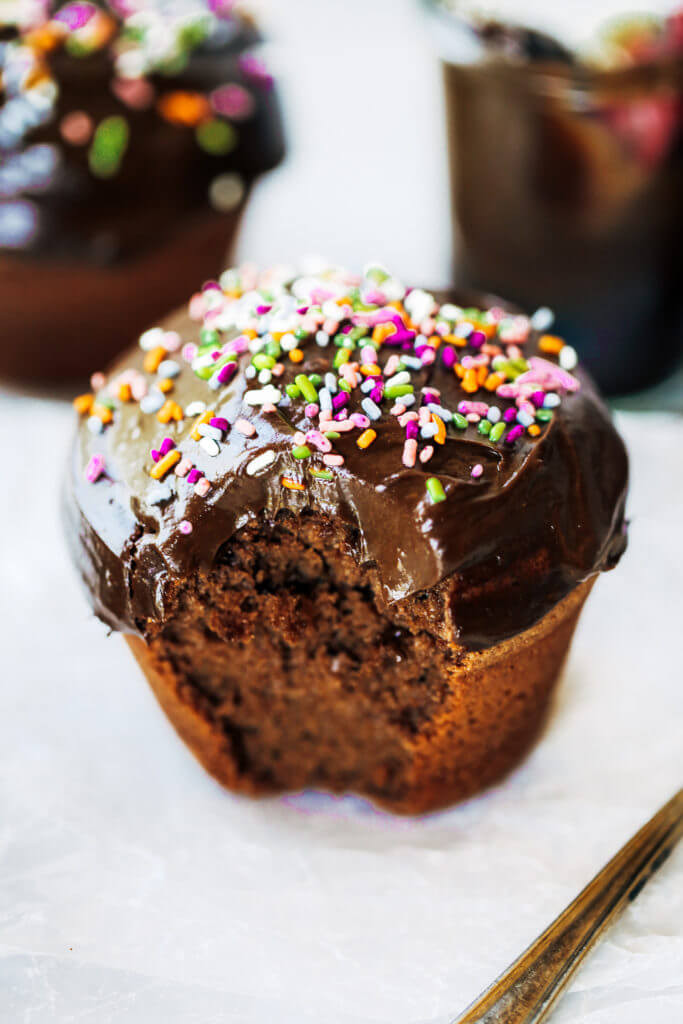 Paleo Cupcakes Recipe
 Healthy Paleo Chocolate Cupcakes With Frosting Paleo