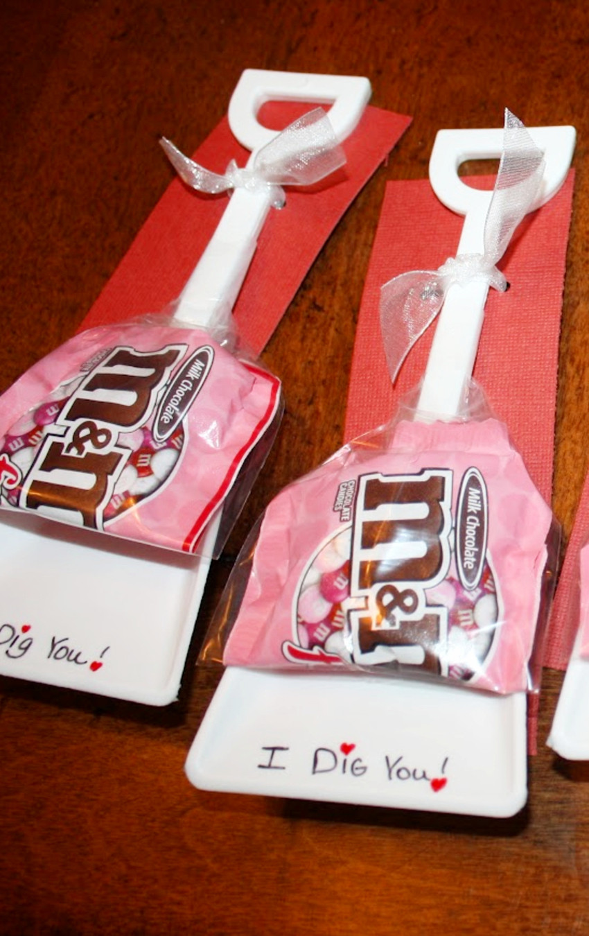 Cool Valentine Gift Ideas
 DIY School Valentine Cards for Classmates and Teachers
