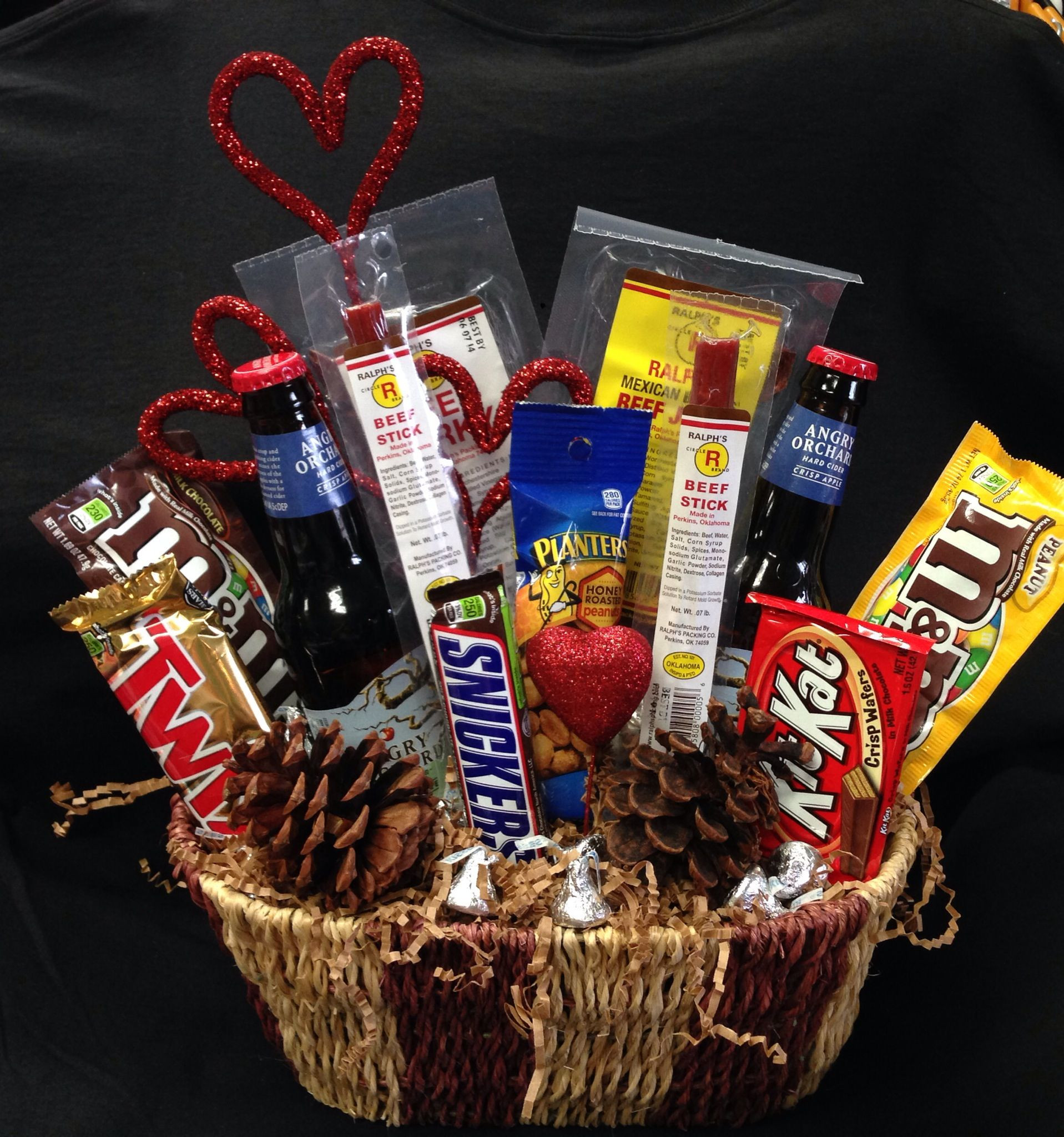 Manly Valentine Gift Ideas
 Manly basket