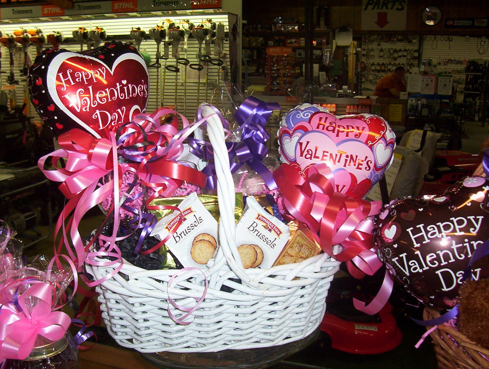 Mens Valentines Day Gift Basket
 Lanky s Gift Basket Shoppe VALENTINE BASKETS
