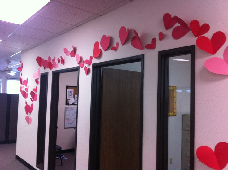 Office Valentines Day Ideas
 51 best images about fice Holiday Decor on Pinterest