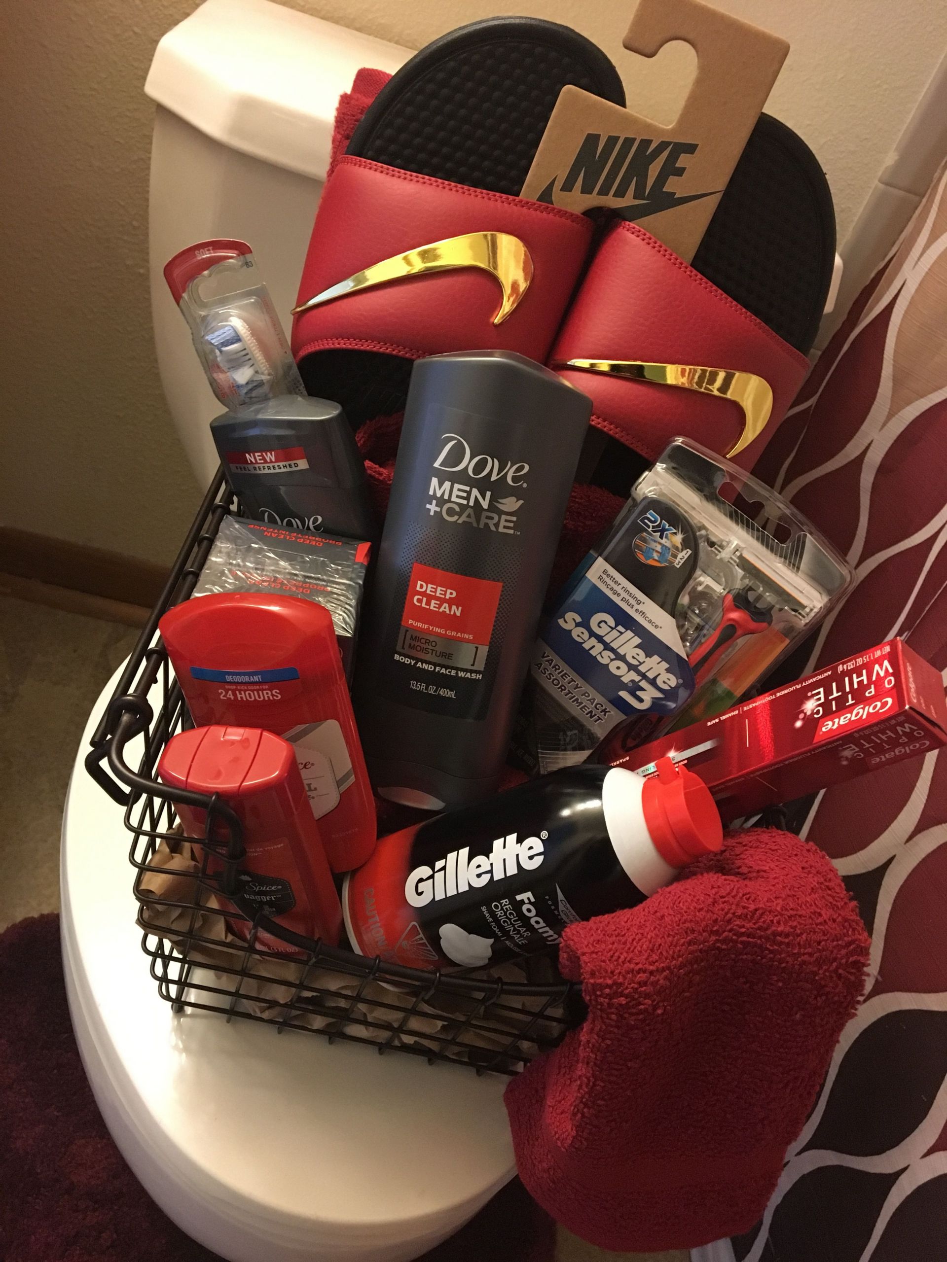 Valentine Day Gift Ideas For Boyfriends
 Men bath spa