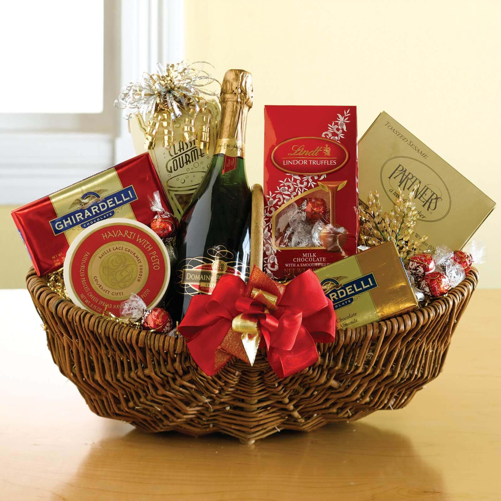 Valentine Gift Boxes Ideas
 Best Valentine s Day Gift Baskets Boxes & Gift Sets Ideas