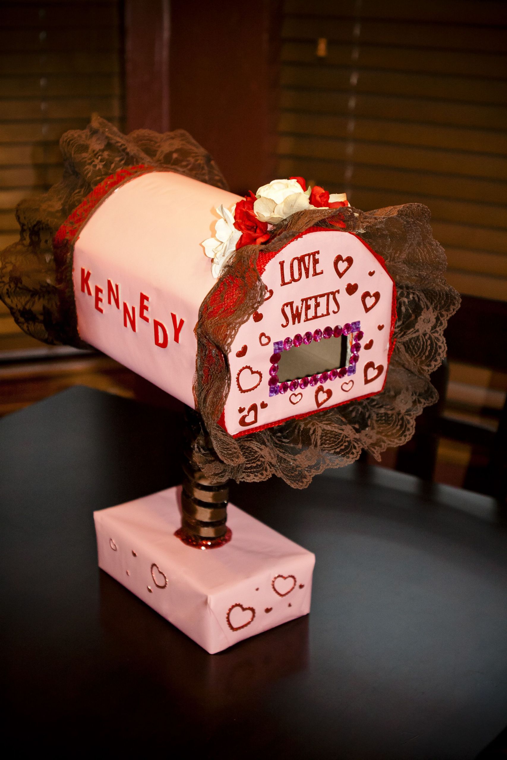 Valentine Gift Ideas For College Daughter
 My little girl s Valentine s Day box for school