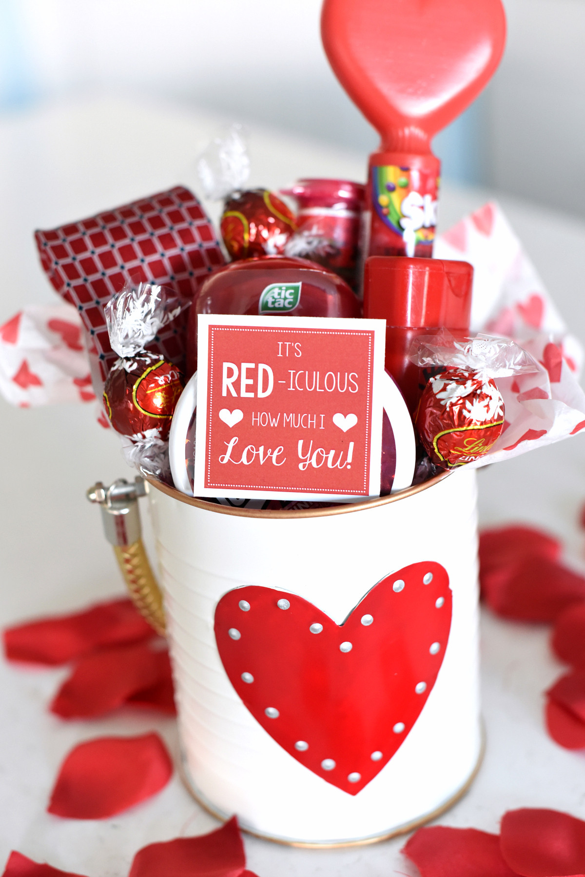 Valentine Gift Ideas For Friends
 Cute Valentine s Day Gift Idea RED iculous Basket
