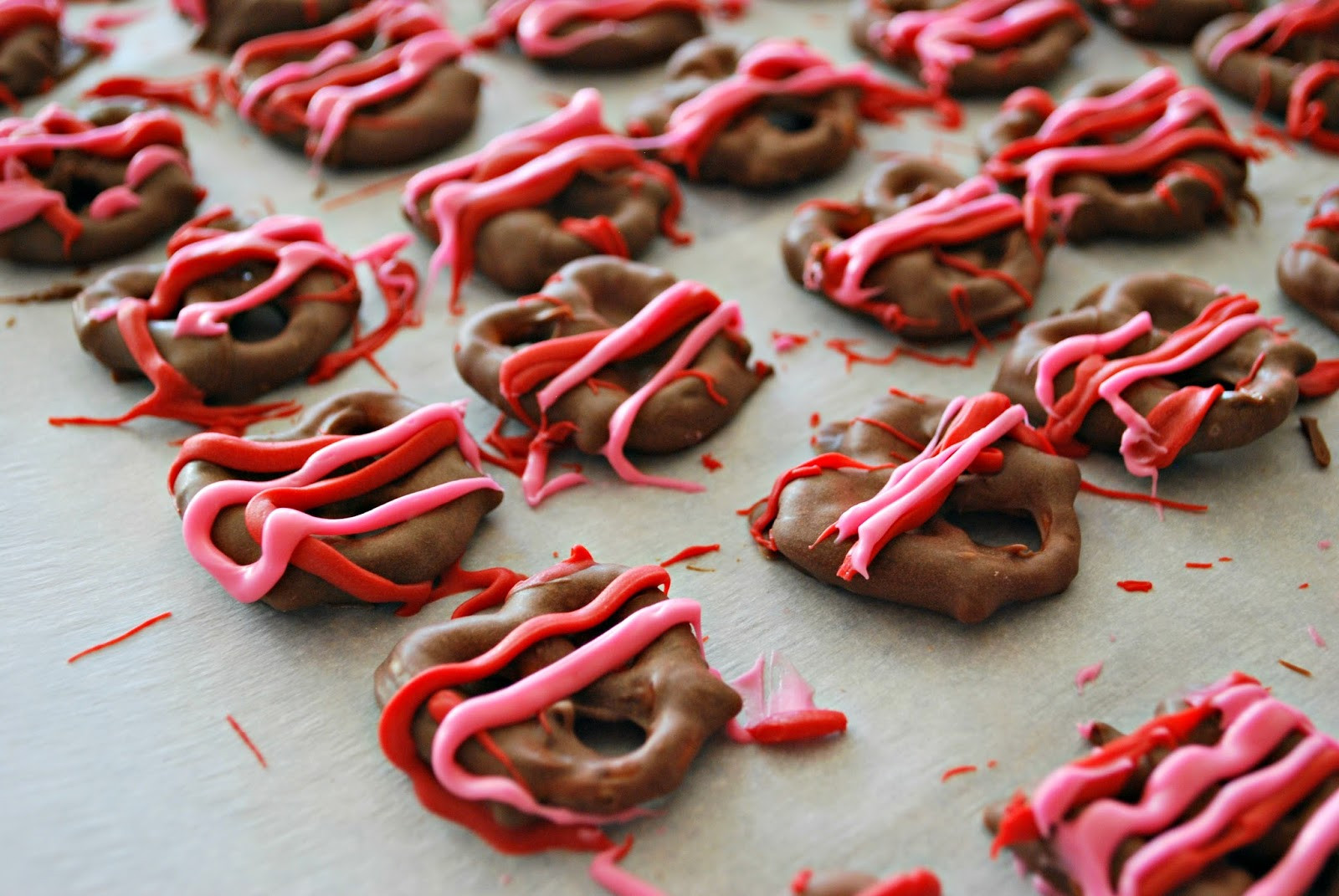 Valentines Chocolate Covered Pretzels
 How To Make Chocolate Covered Pretzels for Valentine s Day