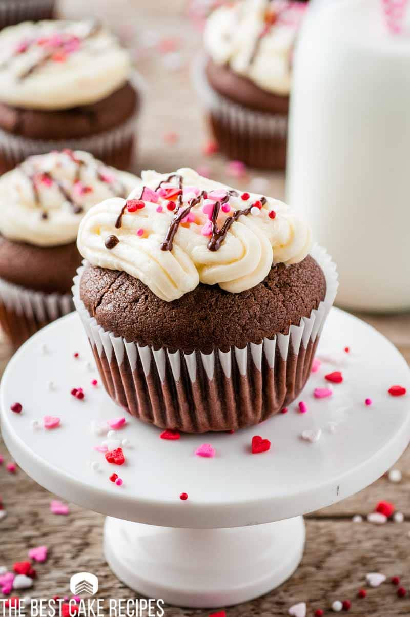 Valentines Day Cupcakes
 Double Chocolate Valentine s Day Cupcakes The Best Cake