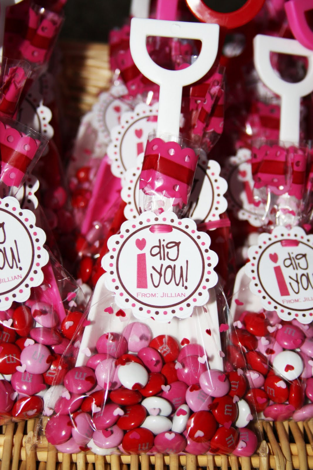 Valentines Day Ideas For School
 Cute Food For Kids Valentine s Day Treat Bag Ideas