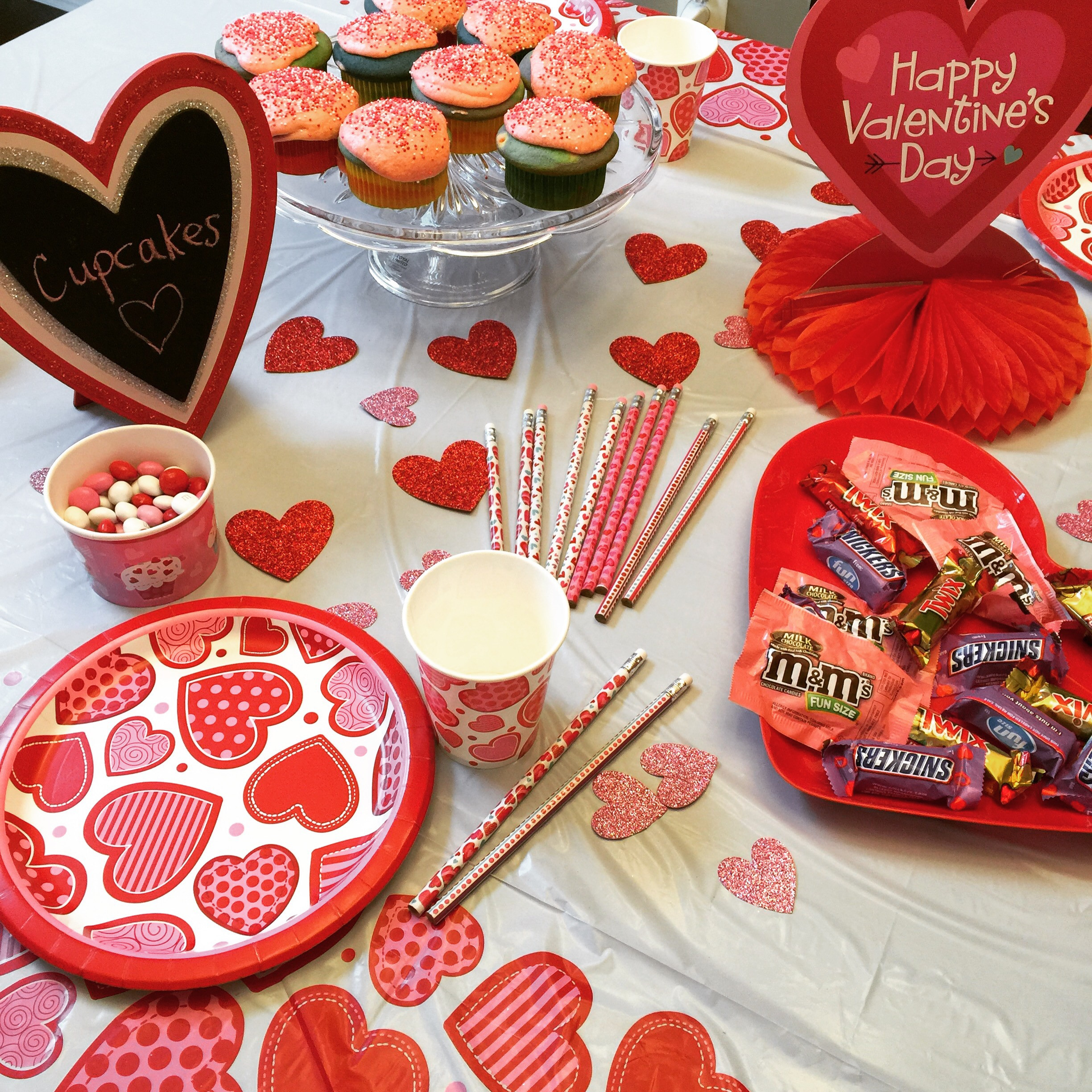 Valentines Day Party Ideas
 Simple Valentine s Day party Decor Ideas Classy Mommy
